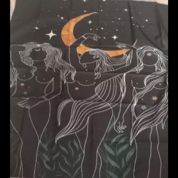 Dancing Witches Crescent Moon Wall Hanging 37x29” - Picture 2 of 2